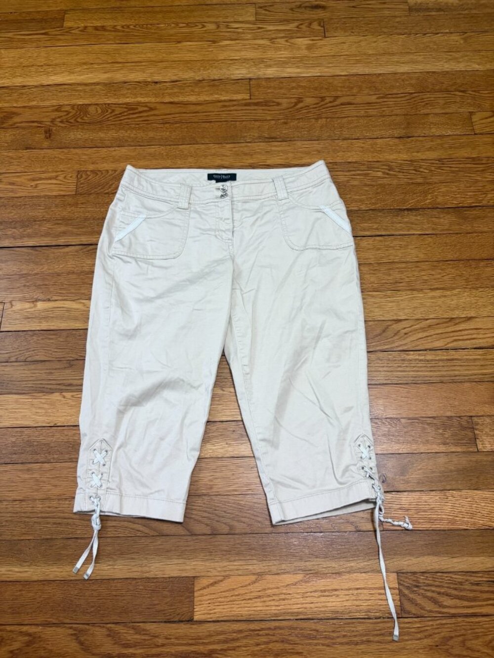 White House Black Market Womens Pedal Pusher Capri Pants Size 4 Beige Twill
